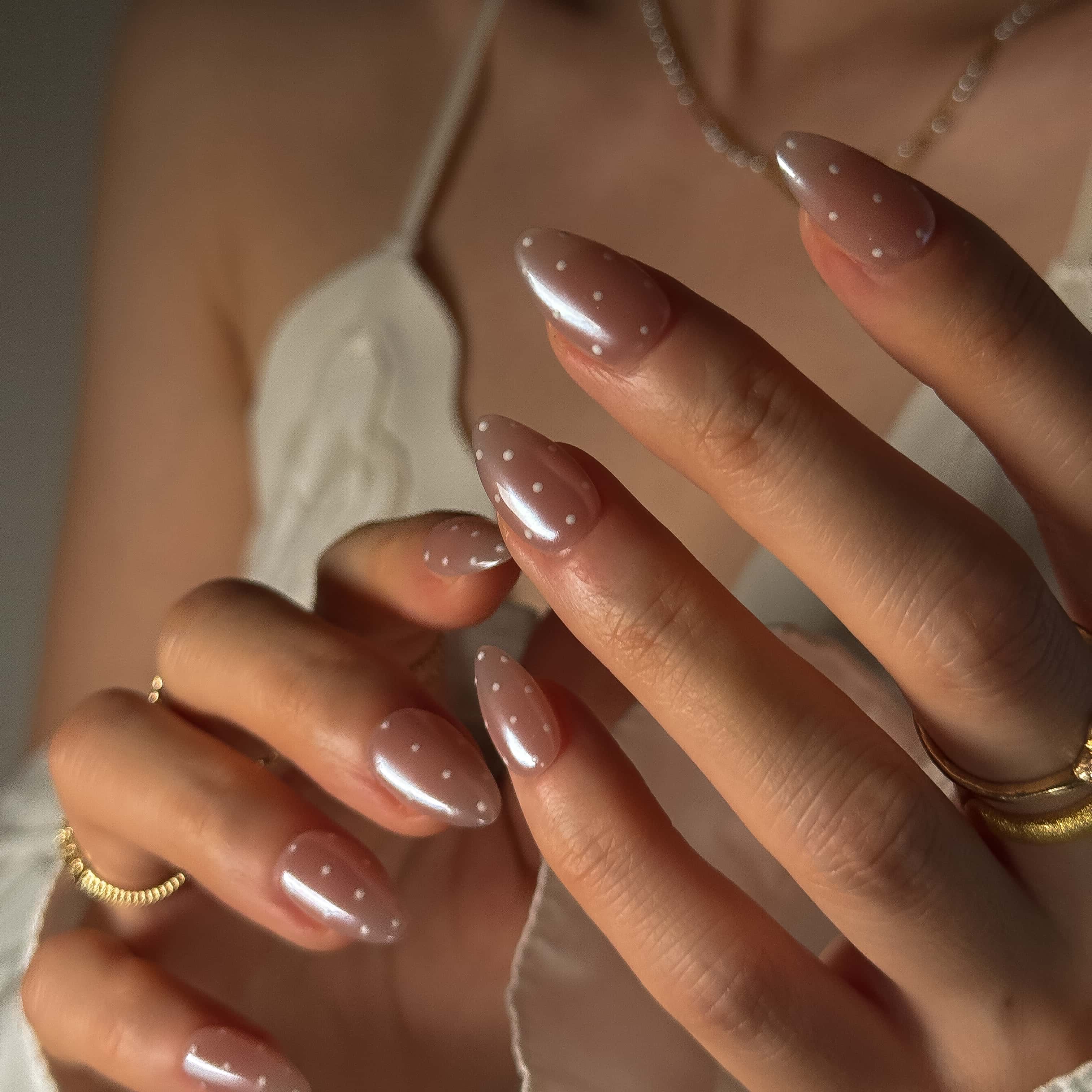 ‘Soft Pink & Milky Dots’