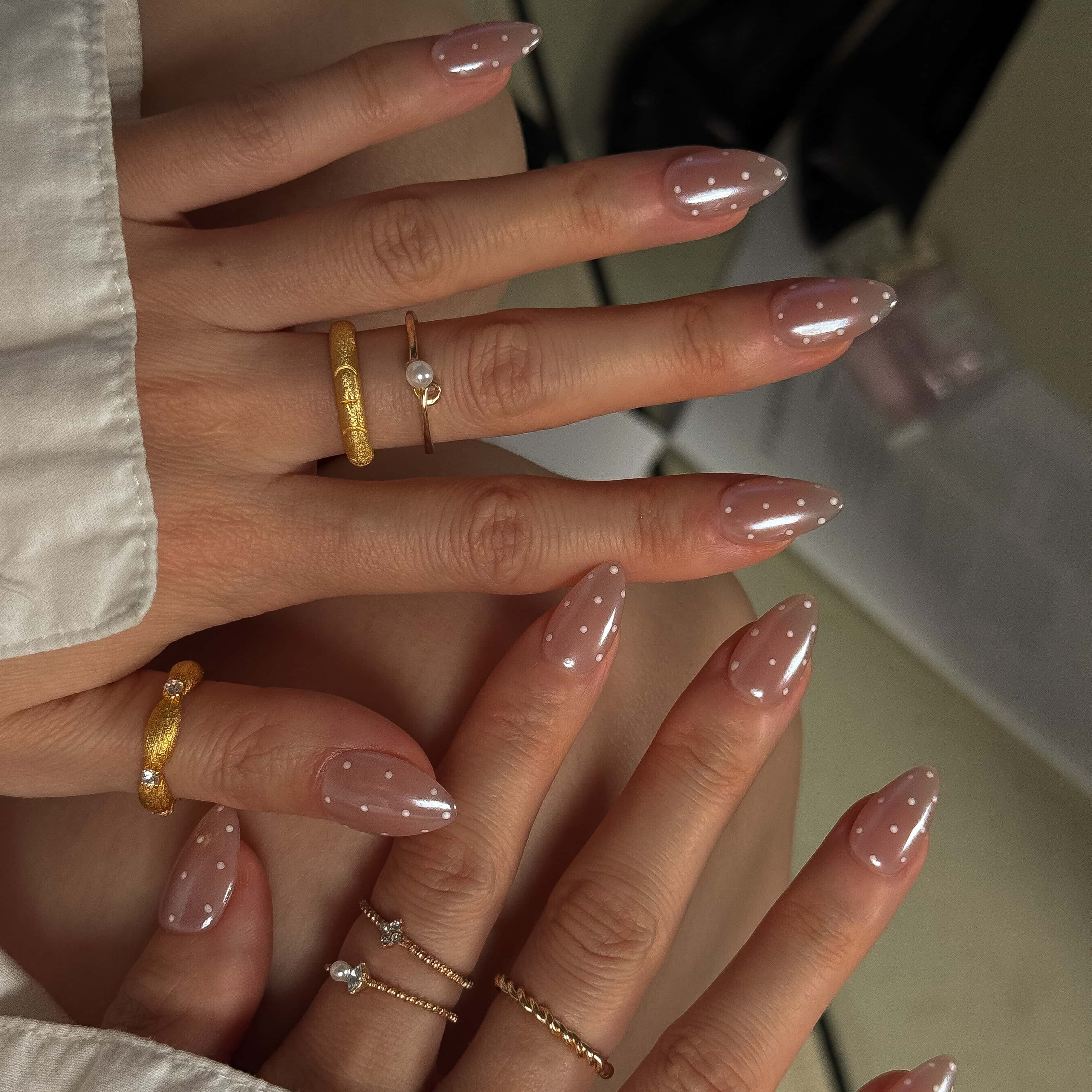 ‘Soft Pink & Milky Dots’