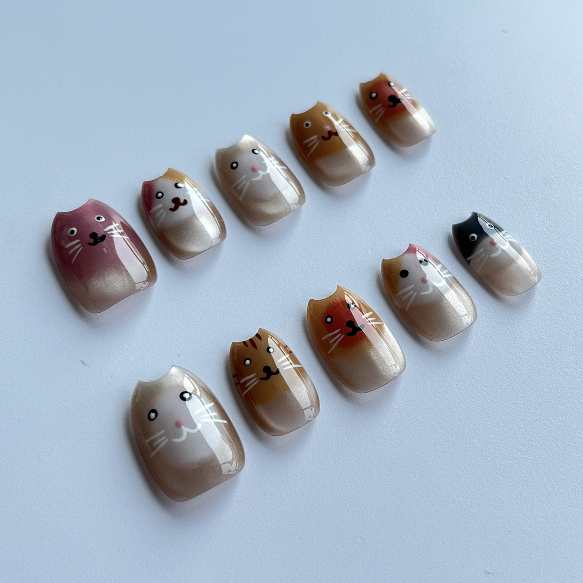 Caramel Tortoiseshell short almond press-on nails - view 3