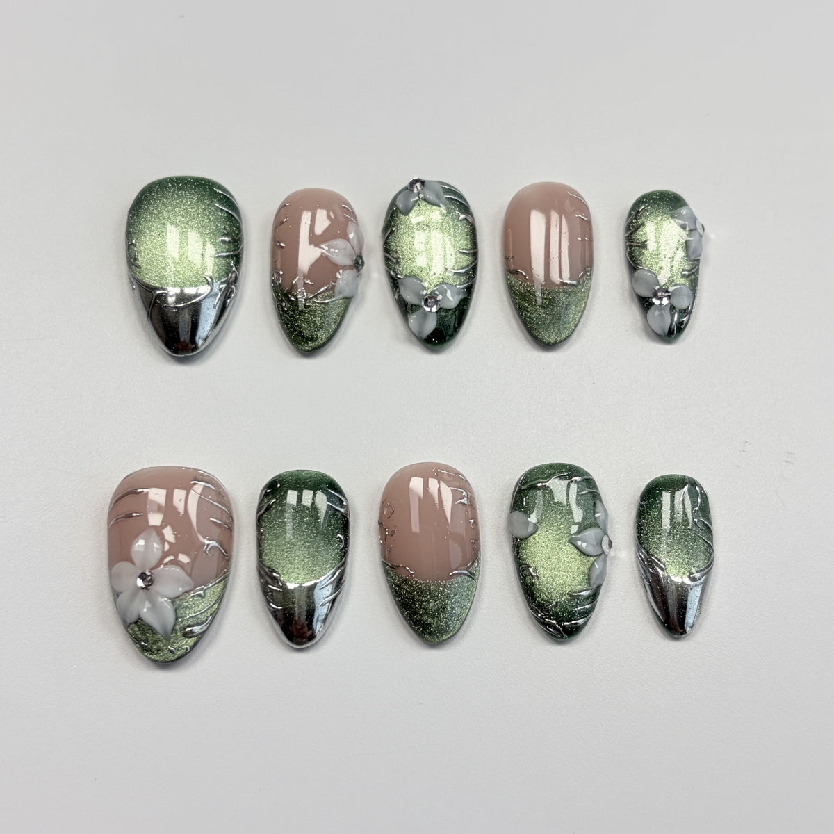 Emerald Lace short almond press-on nails - view 1