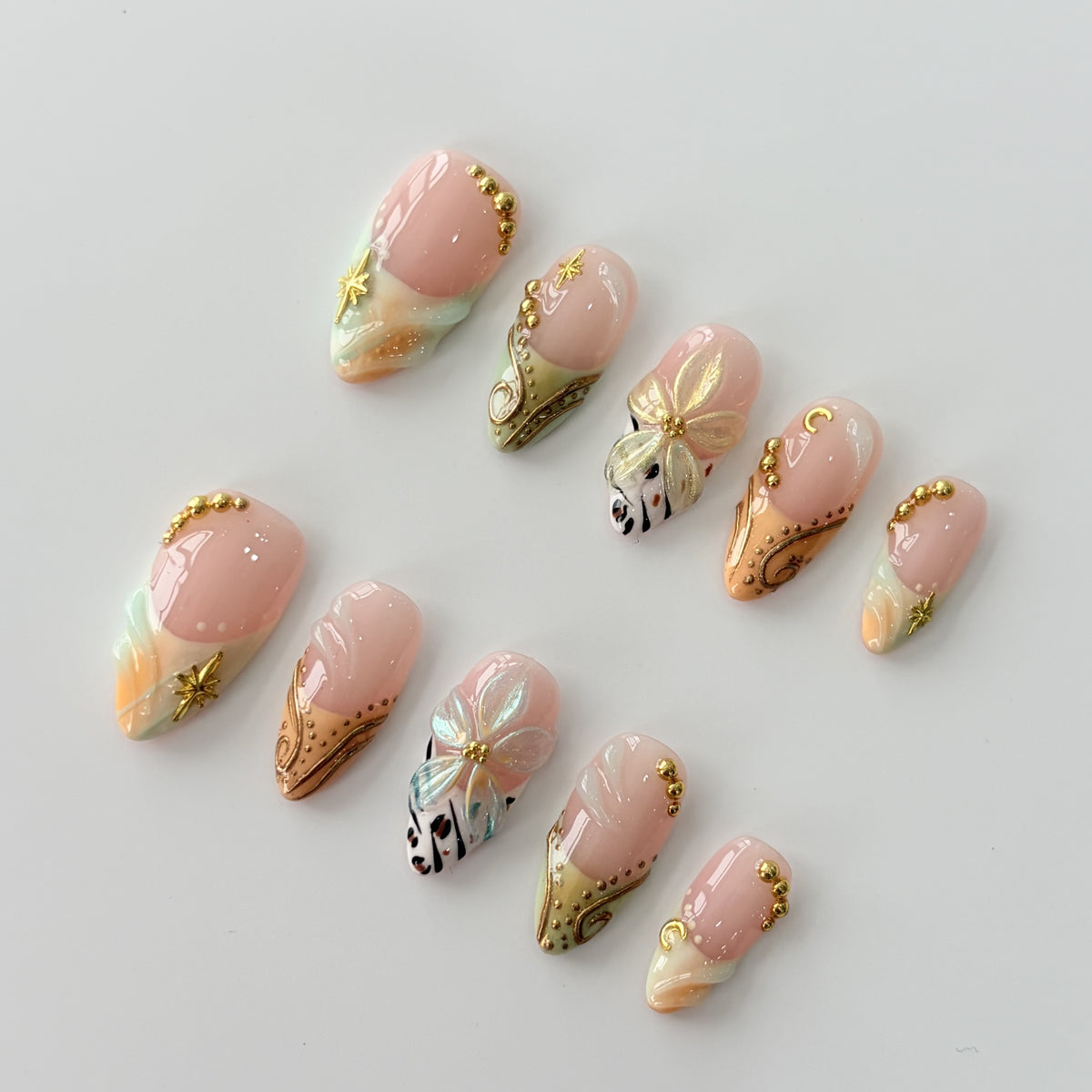 Golden Daisy Meadow short almond press-on nails - view 4