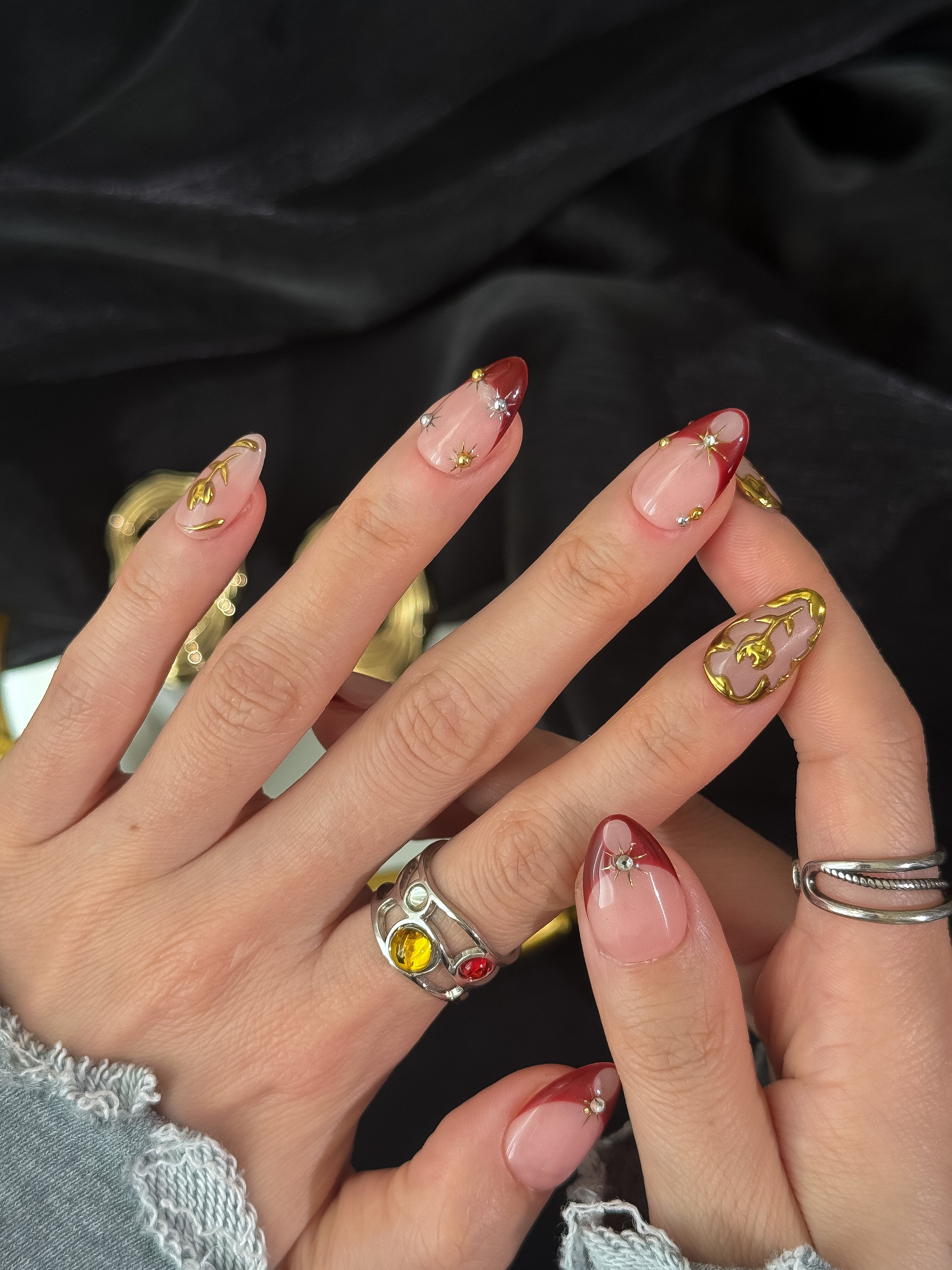 Golden Rose press-on nails lifestyle 3