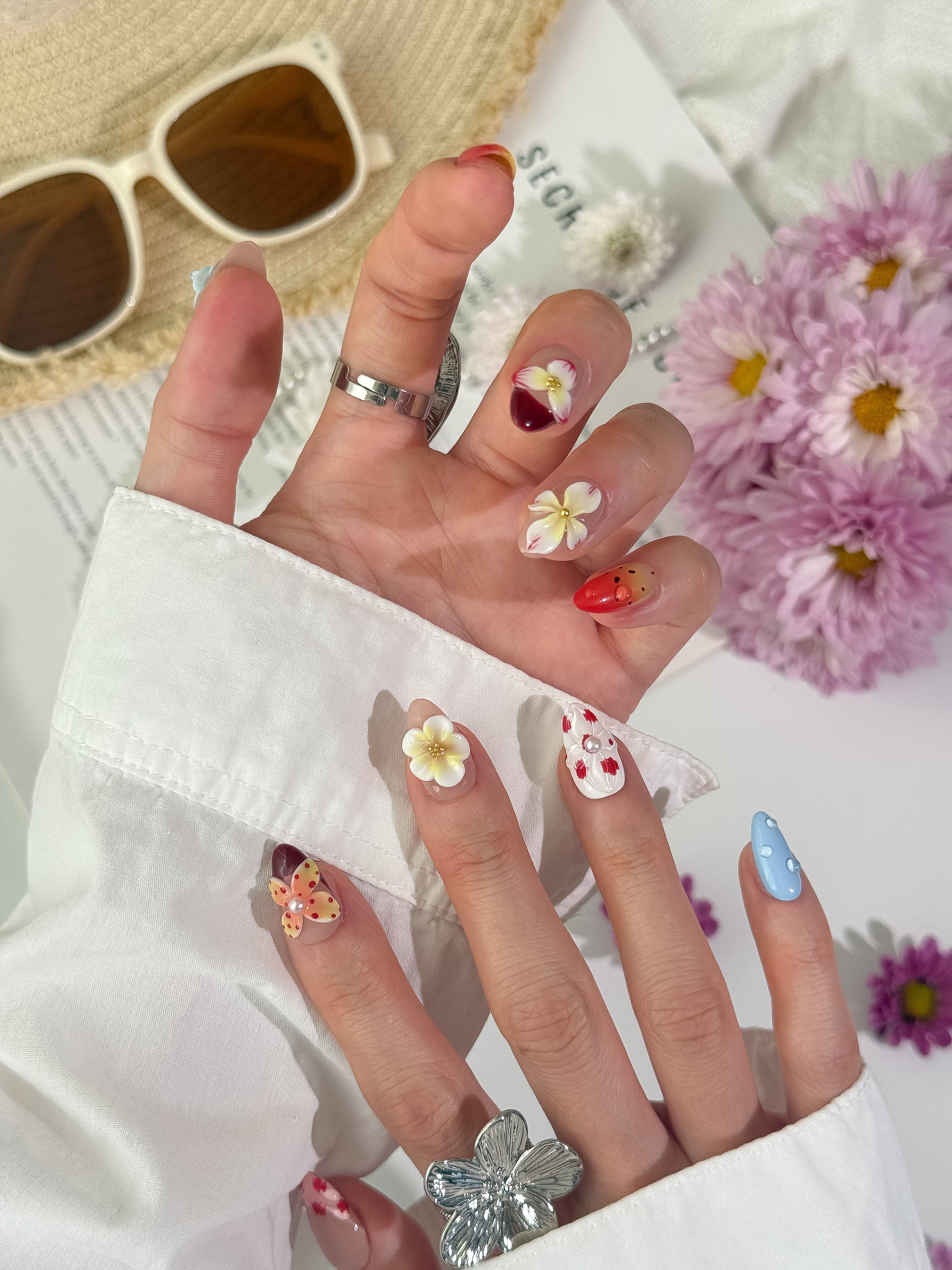 Autumn Reverie press-on nails lifestyle
