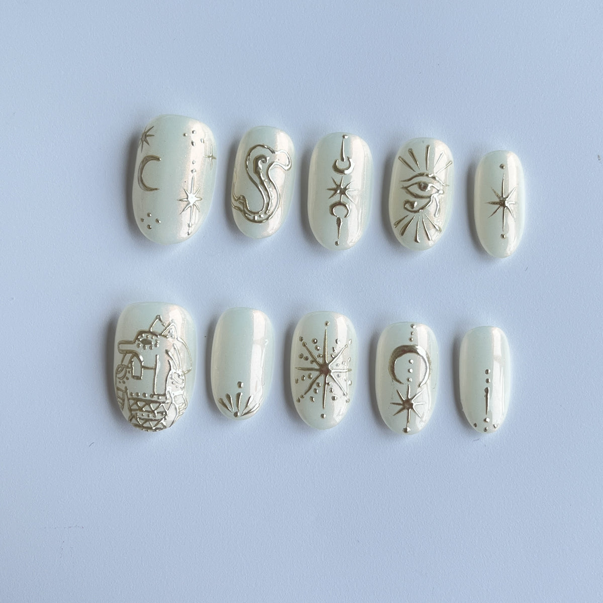 Porcelain Gold Leaf short almond press-on nails - view 1